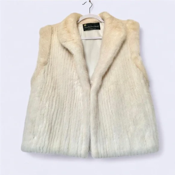🌟FOX FUR VEST!🌟 - Picture 1 of 6